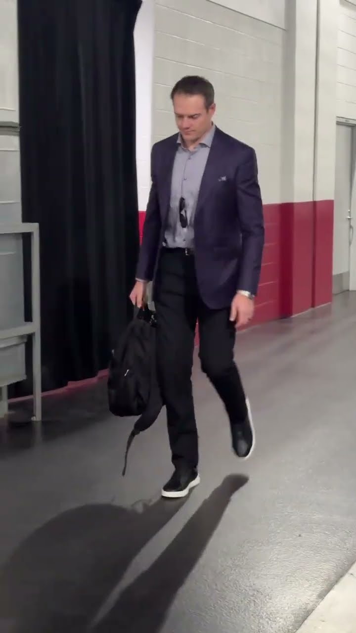 Kevin O'Connell Arrives for Wild Card Round